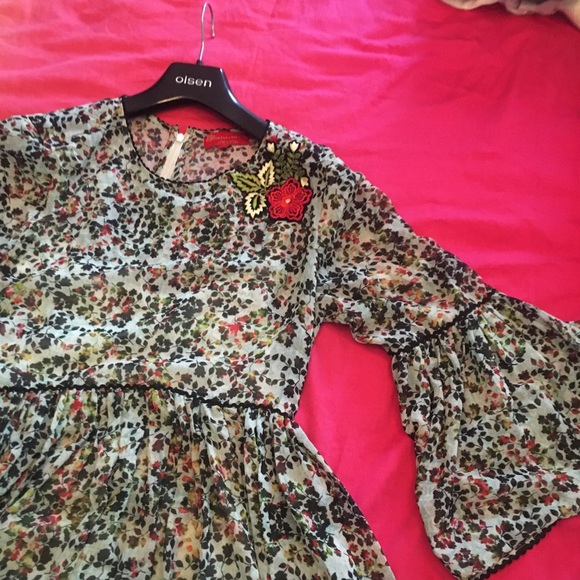 Spring dress - Picture 3 of 6